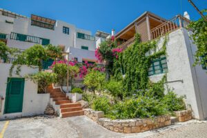 Budget-Friendly Villas in Greece for Travelers